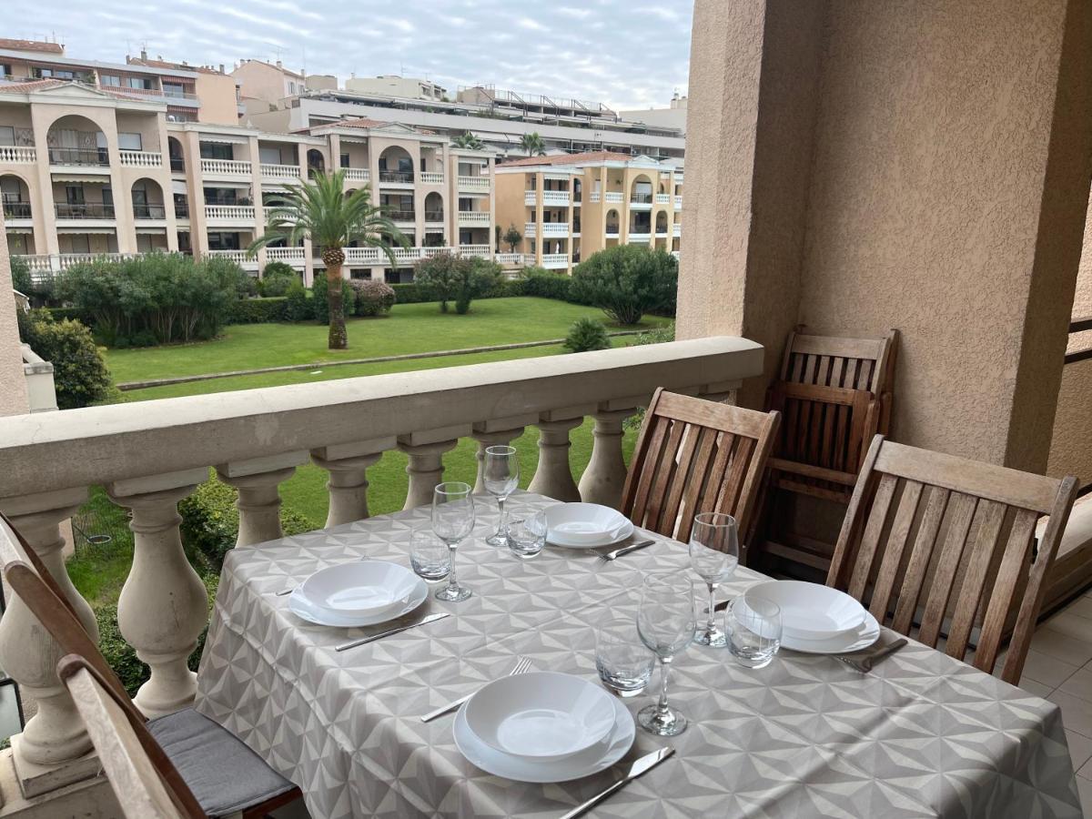 Domaine D'Ahmosis, Modern 2 Bedrooms Refurbished Apartment, F3 Moderne Fraichement Renove Ле-Канне Екстер'єр фото