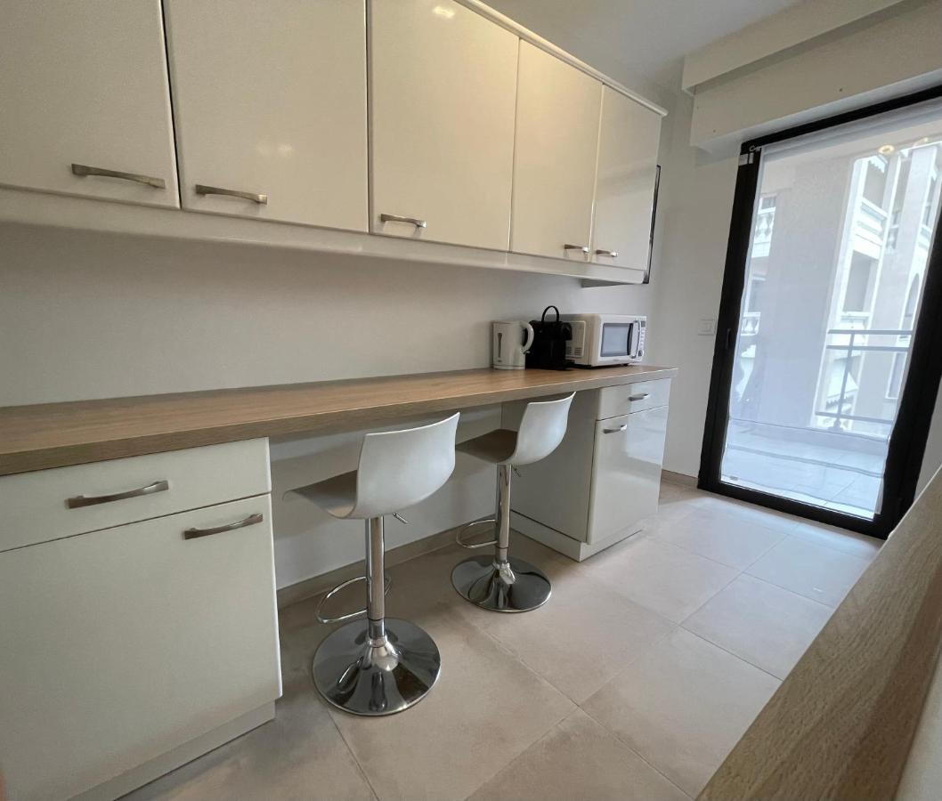 Domaine D'Ahmosis, Modern 2 Bedrooms Refurbished Apartment, F3 Moderne Fraichement Renove Ле-Канне Екстер'єр фото